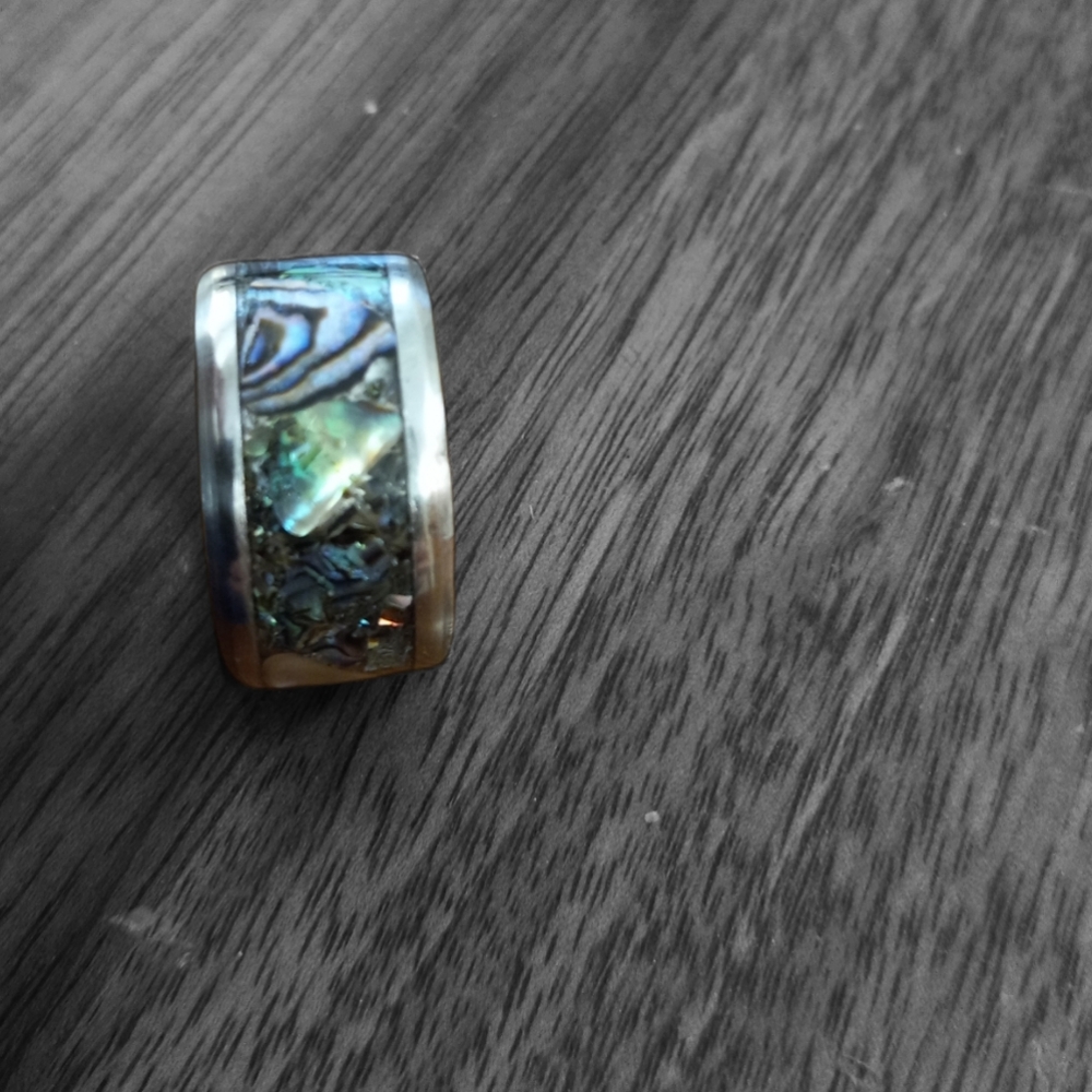 Titanium ring with Abolone shell size 9